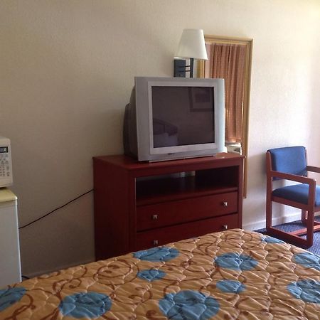 Days Inn Panama City 23Rd Street Dış mekan fotoğraf