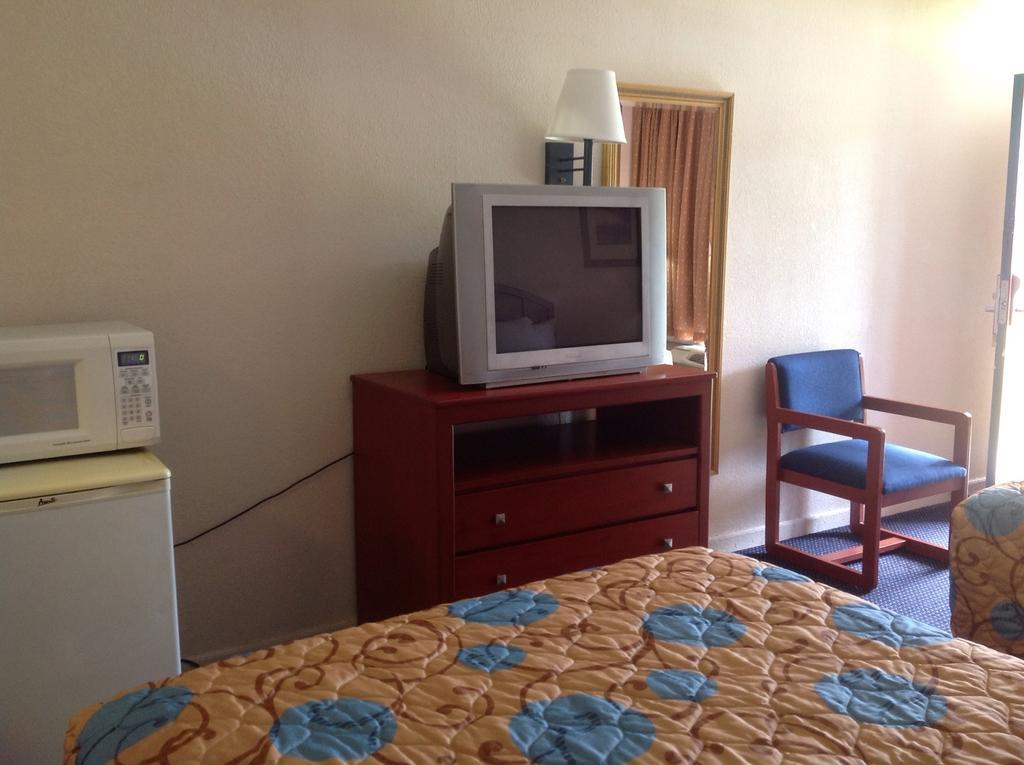 Days Inn Panama City 23Rd Street Dış mekan fotoğraf
